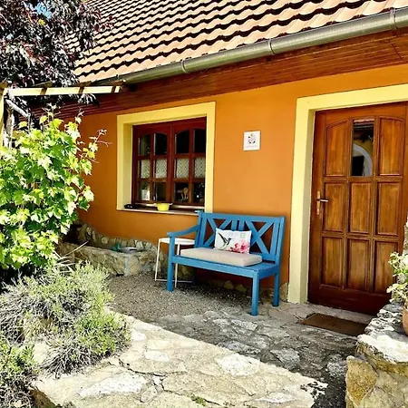 Familiaeres & Naturnahes Wohnen - Csodakert *